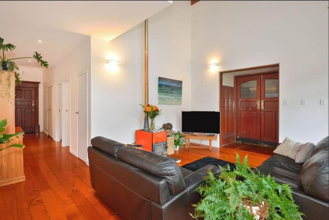 The Gisborne Club - Boutique Accommodation Bagian luar foto