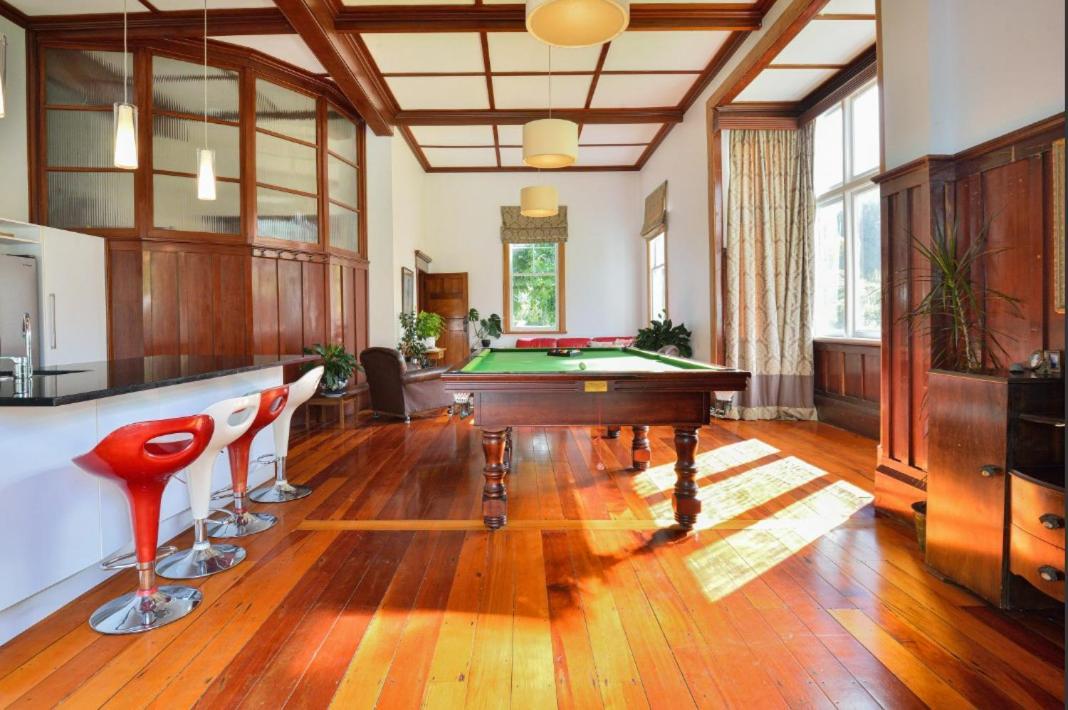 The Gisborne Club - Boutique Accommodation Bagian luar foto